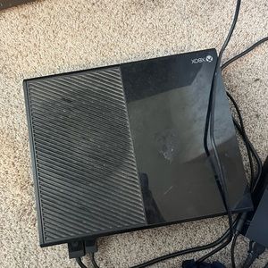 Xbox One (Great condition)